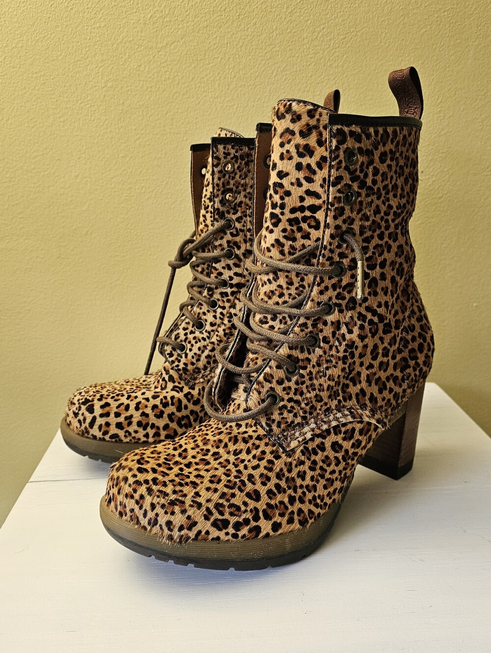 Dr. Martens Darcie Leopard Cowhide Haircalf Heeled Lace Up Boots Women's US 9